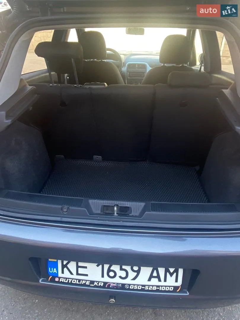 2010 Fiat Punto - мініатюра 12