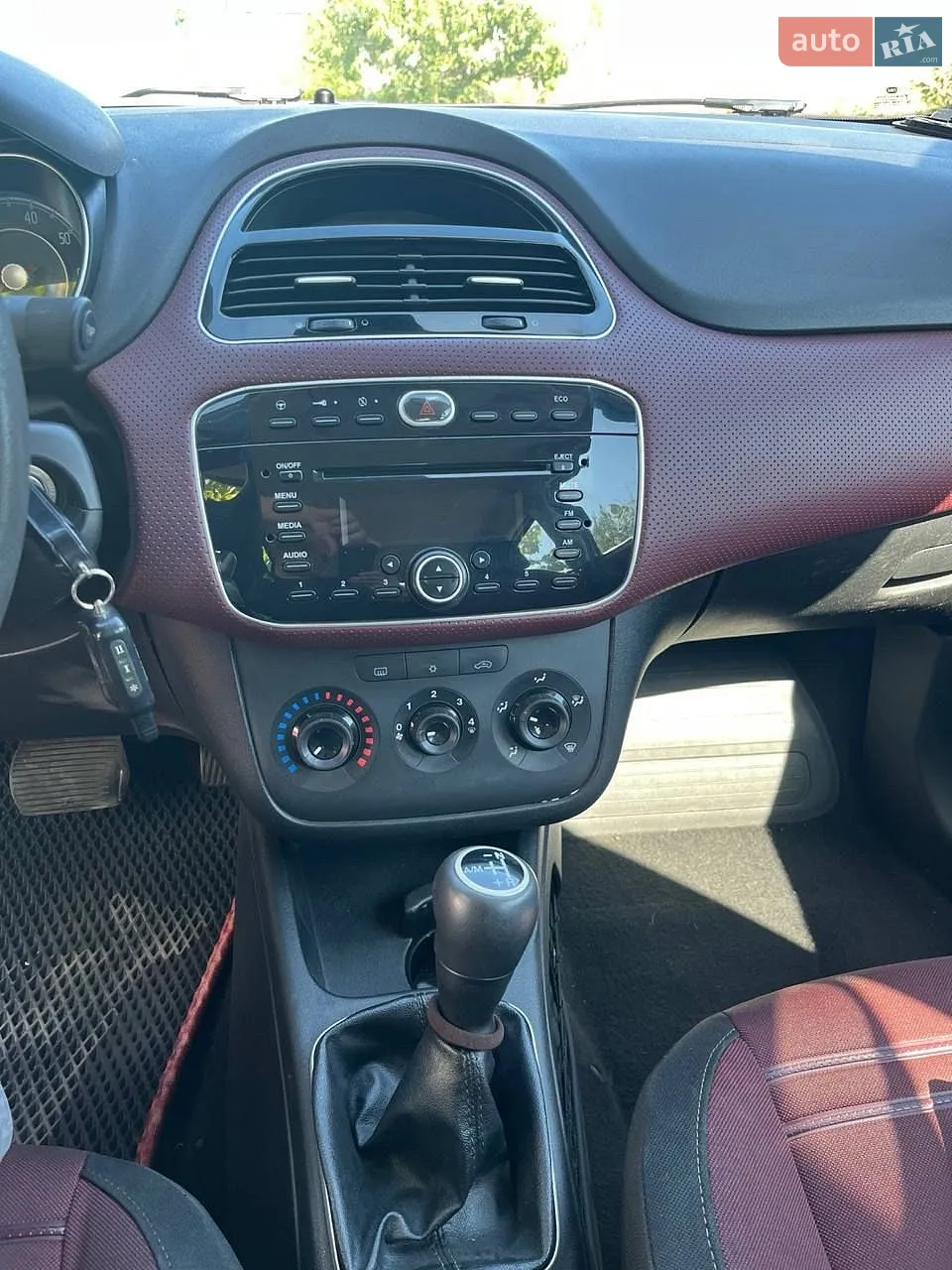 2011 Fiat Punto - мініатюра 8