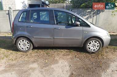 Минивэн Fiat Idea 2006 в 