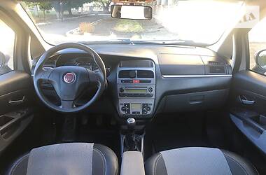 Седан Fiat Linea 2012 в Волновахе