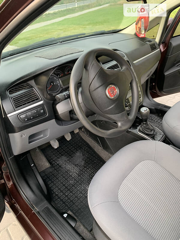 Седан Fiat Linea 2012 в Тернополе