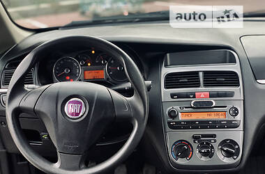 Седан Fiat Linea 2008 в 