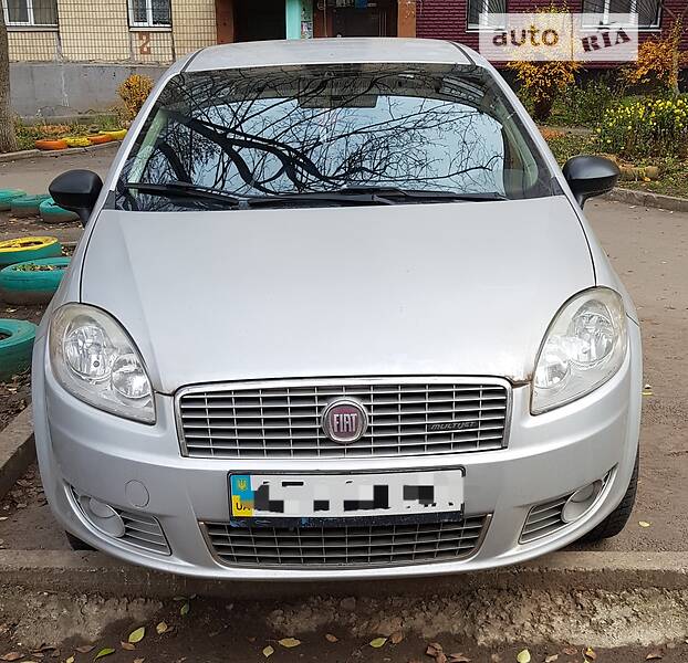 Седан Fiat Linea 2012 в 