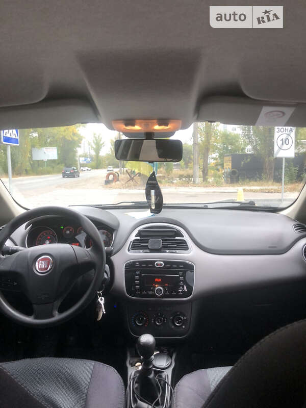 Седан Fiat Linea 2013 в Киеве фото 12 Седан Fiat Linea 2013 в Киеве