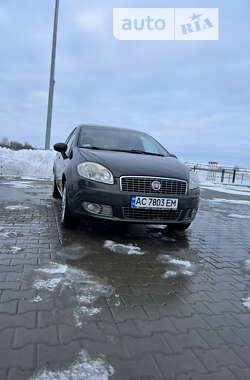 Седан Fiat Linea 2009 в Горохове