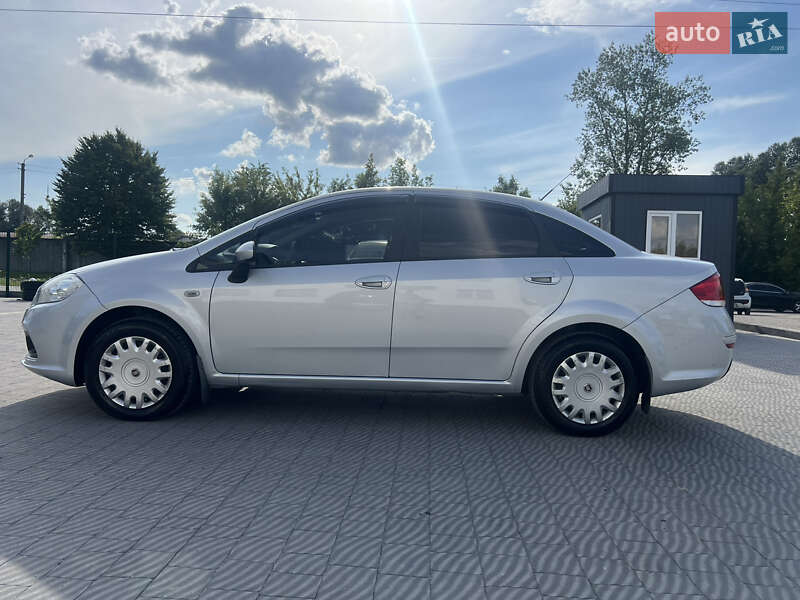 Седан Fiat Linea 2013 в Львове