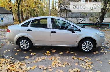 Седан Fiat Linea 2012 в 
