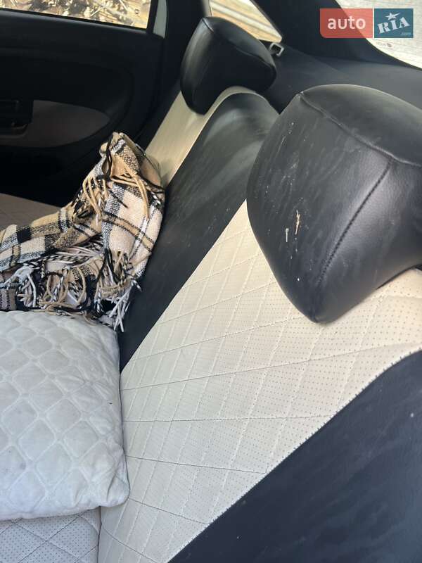 Седан Fiat Linea 2013 в Чернигове