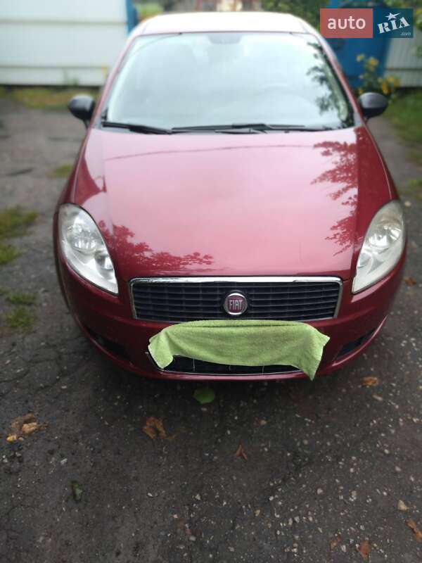 Седан Fiat Linea 2012 в Пирятине