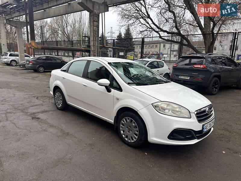 Седан Fiat Linea 2013 в Днепре