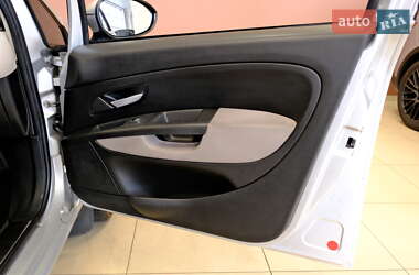 Седан Fiat Linea 2014 в 