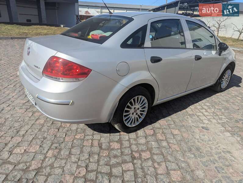 Седан Fiat Linea 2009 в Львове