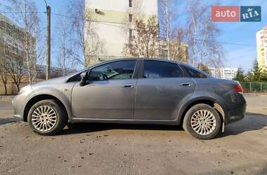 Седан Fiat Linea 2015 в 