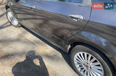 Седан Fiat Linea 2008 в 