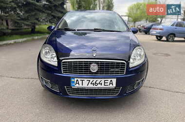 Седан Fiat Linea 2009 в 