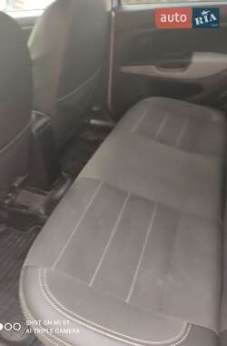 Седан Fiat Linea 2013 в 