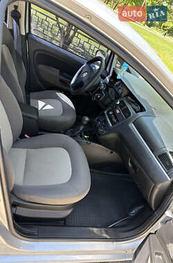Седан Fiat Linea 2012 в 