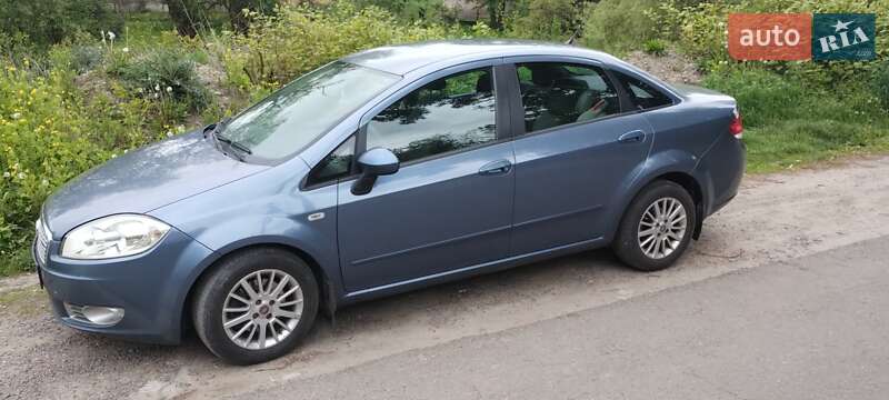 Седан Fiat Linea 2009 в Львове
