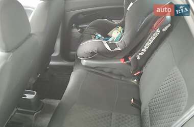 Седан Fiat Linea 2012 в 