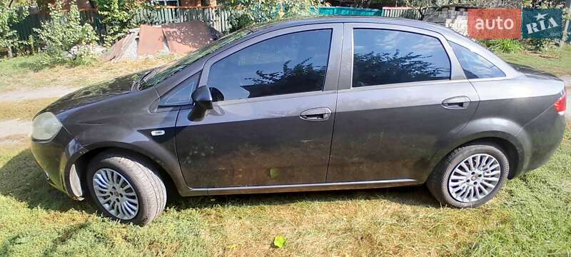 Седан Fiat Linea 2012 в Киеве