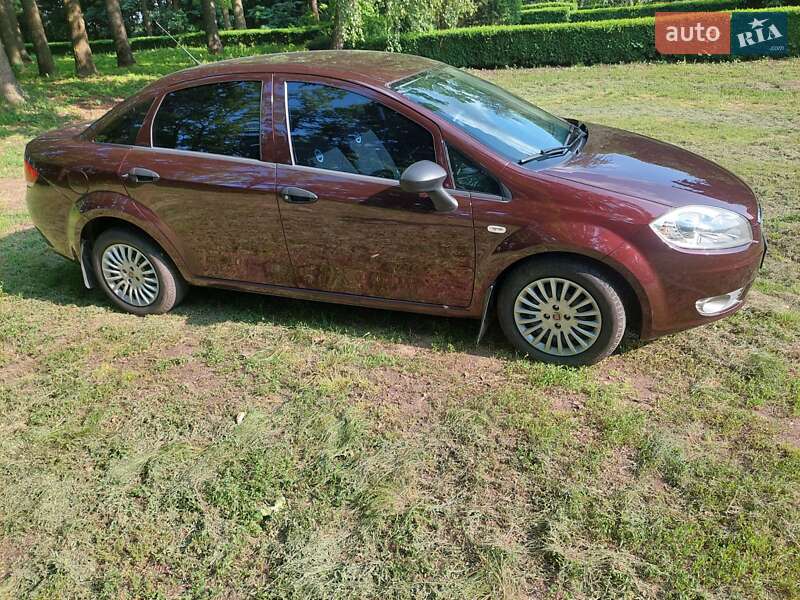 Седан Fiat Linea 2012 в Новомиргороді