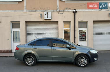 Седан Fiat Linea 2008 в 