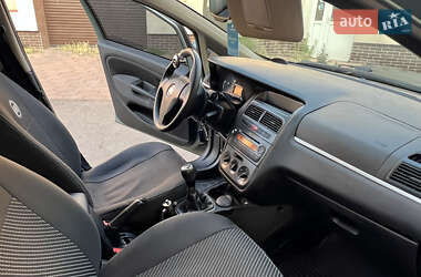Седан Fiat Linea 2008 в 