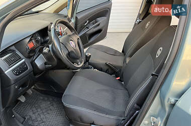 Седан Fiat Linea 2008 в 