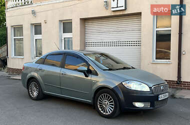 Седан Fiat Linea 2008 в 
