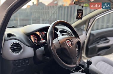 Седан Fiat Linea 2013 в 