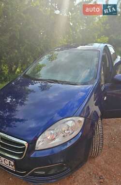 Седан Fiat Linea 2013 в Киеве
