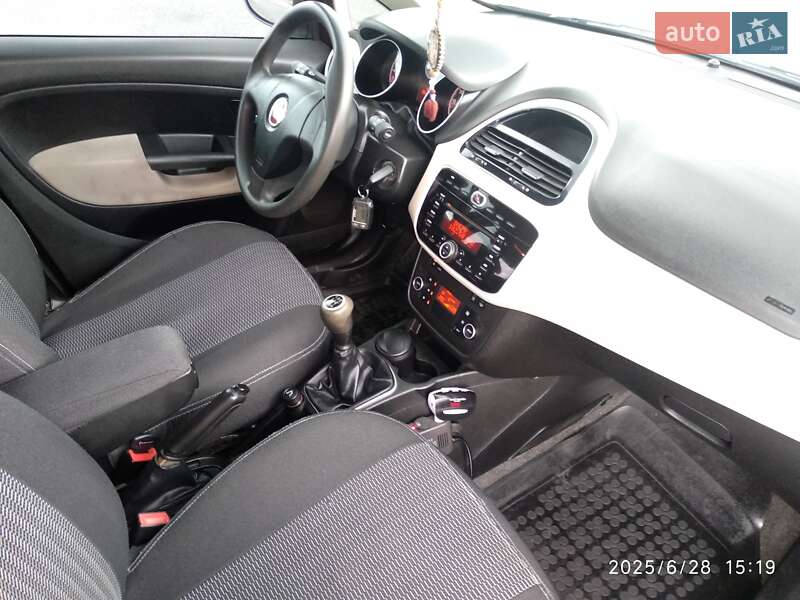 Седан Fiat Linea 2013 в Днепре фото 15 Седан Fiat Linea 2013 в Днепре