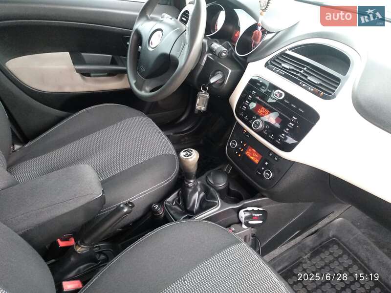 Седан Fiat Linea 2013 в Днепре фото 16 Седан Fiat Linea 2013 в Днепре