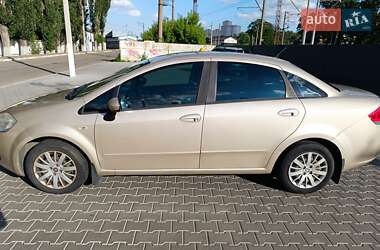 Седан Fiat Linea 2012 в 