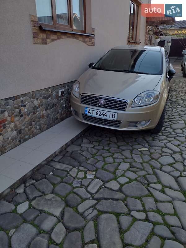 Седан Fiat Linea 2012 в Косове