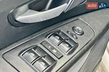 Седан Fiat Linea 2012 в 