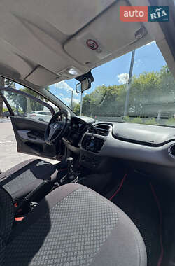 Седан Fiat Linea 2013 в 