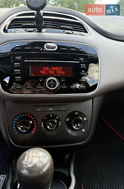 Седан Fiat Linea 2013 в 