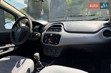 Седан Fiat Linea 2013 в 