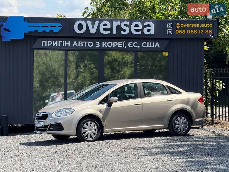 Седан Fiat Linea 2013 в 