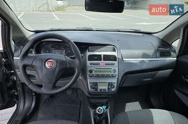 Седан Fiat Linea 2012 в 