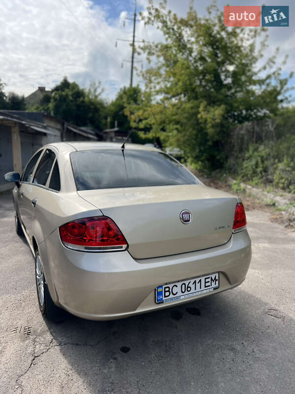 Седан Fiat Linea 2012 в Львове