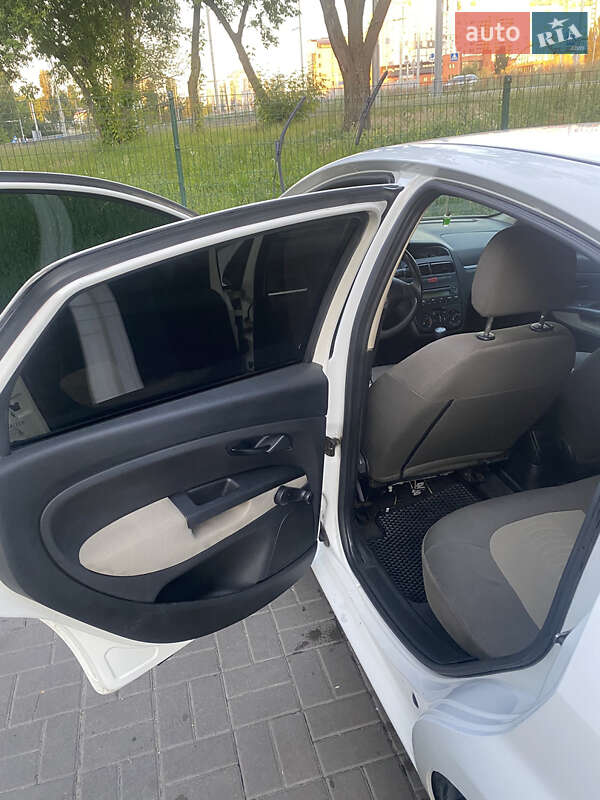 Седан Fiat Linea 2007 в Киеве