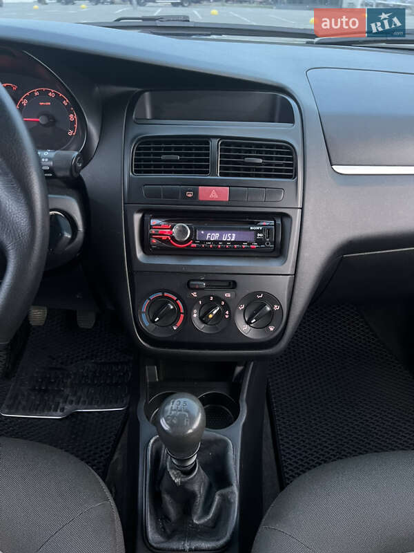 Седан Fiat Linea 2009 в Києві