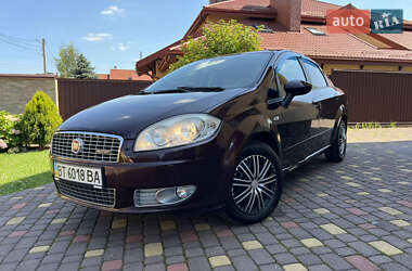 Седан Fiat Linea 2012 в 