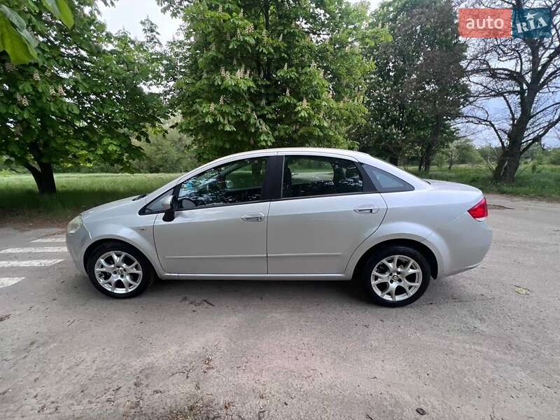 Седан Fiat Linea 2007 в Звенигородке