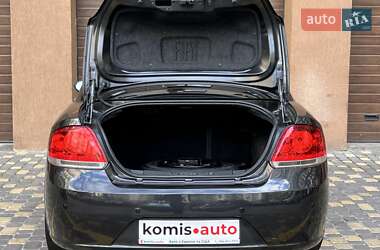 Седан Fiat Linea 2009 в 