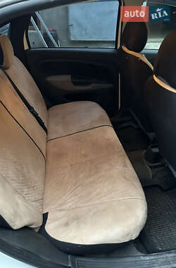 Седан Fiat Linea 2013 в 