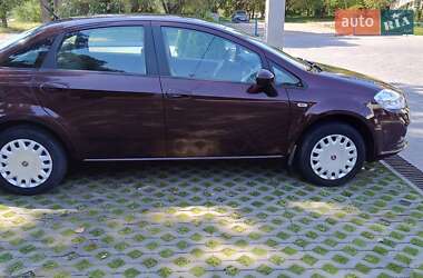 Седан Fiat Linea 2013 в 