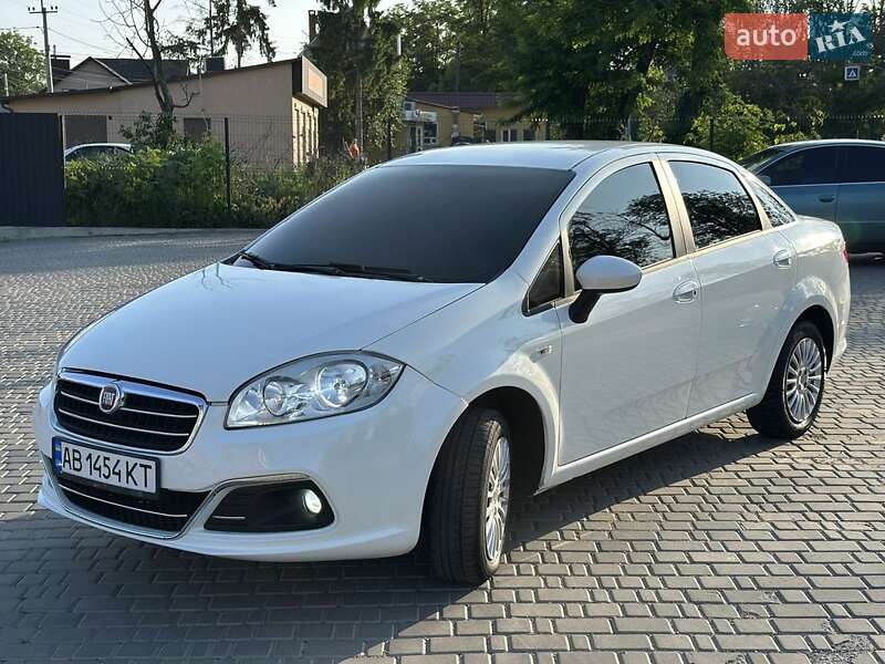 Седан Fiat Linea 2015 в 